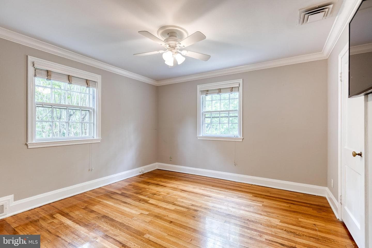336 Broadmoor Road photo 30