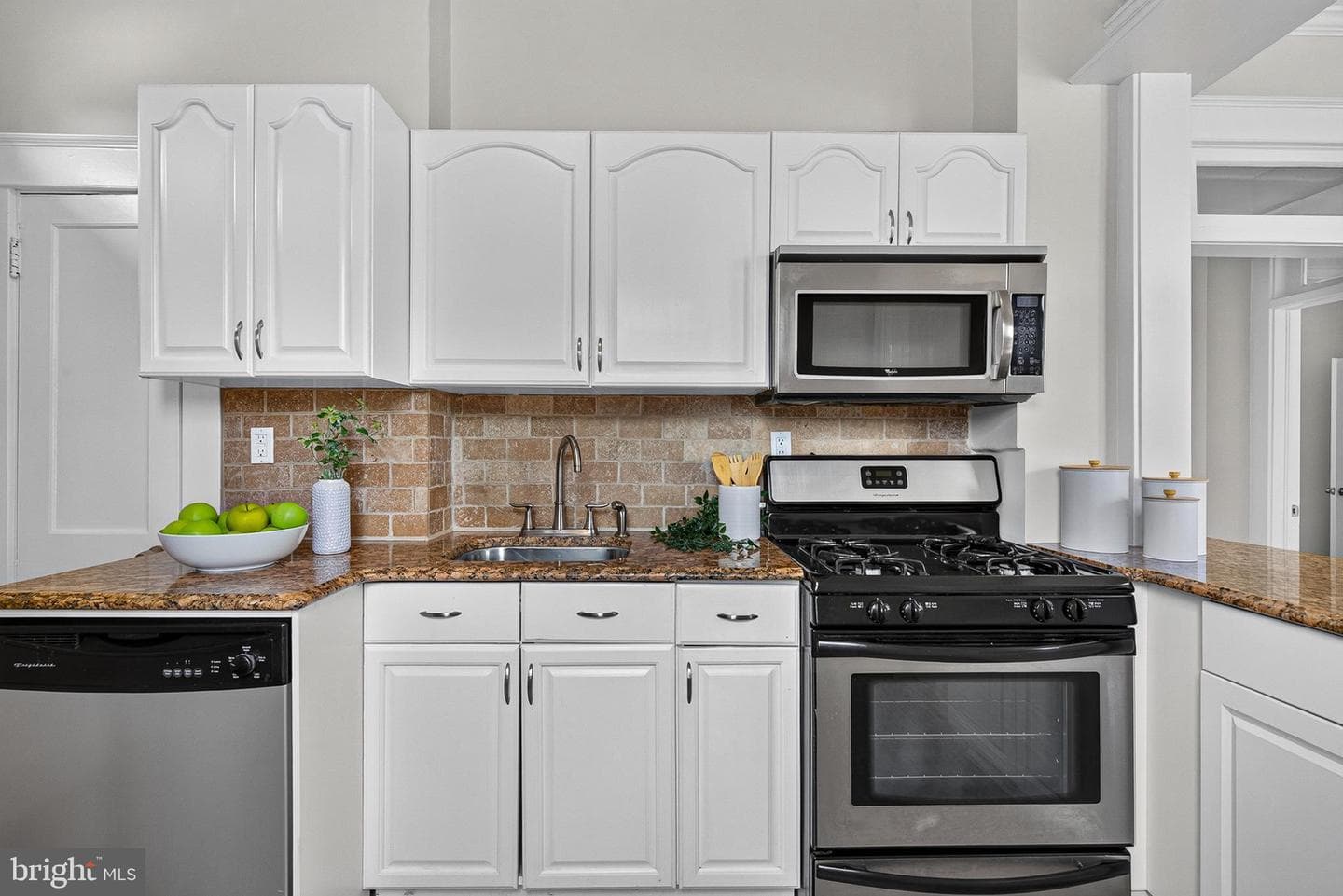 4110 5th Street photo 13