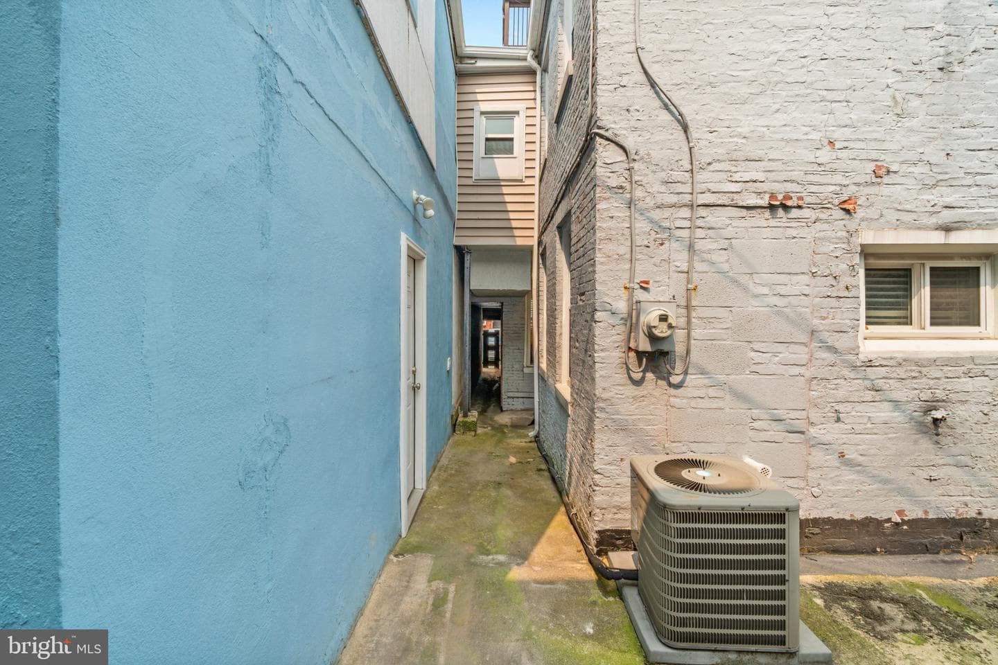 701 S Clinton Street photo 36