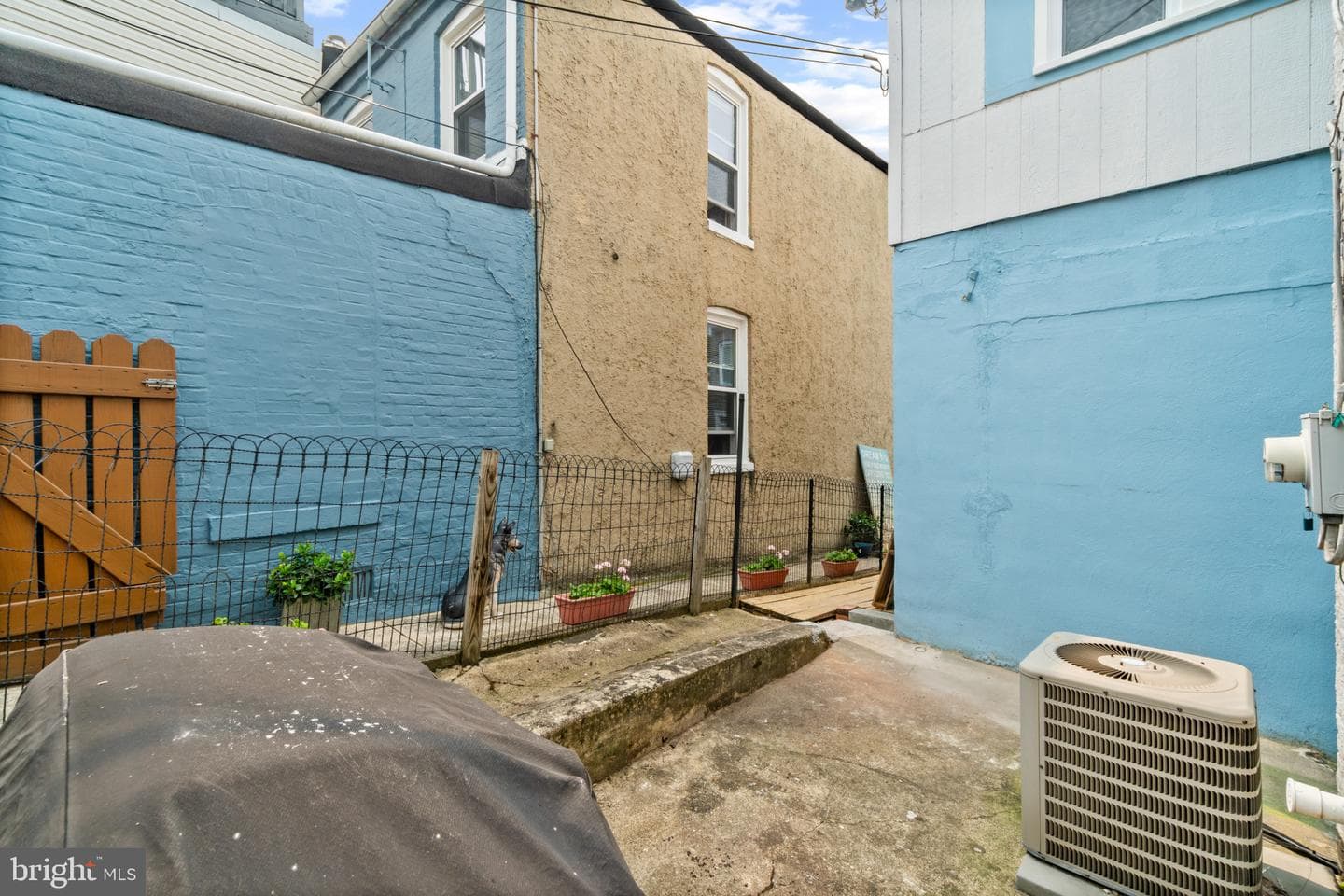 701 S Clinton Street photo 38