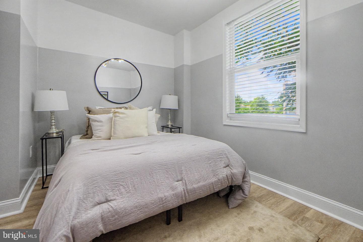 2106 Cliftwood Avenue photo 11