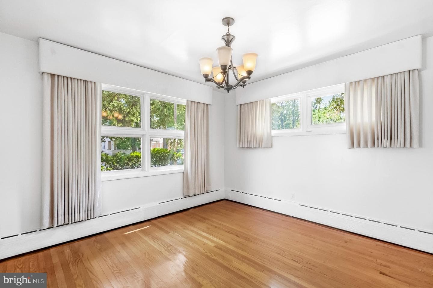 6026 Berkeley Avenue photo 4