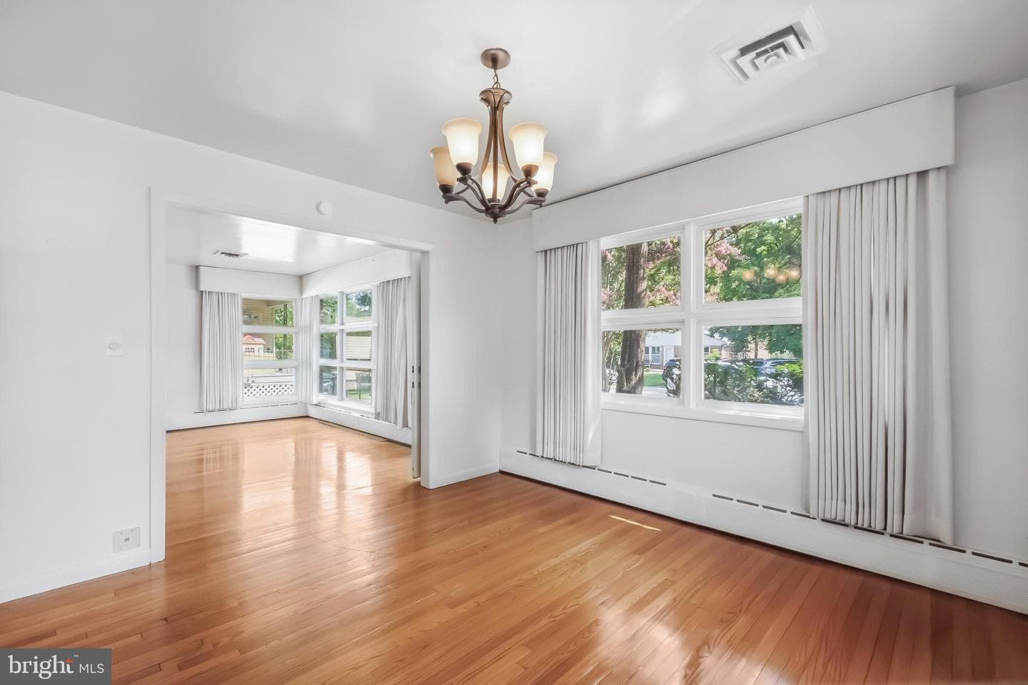 6026 Berkeley Avenue photo 5