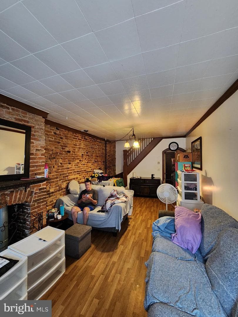 1333 Sargeant Street photo 22