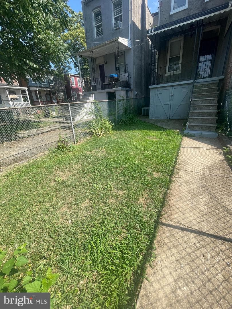 1904 W Lexington Street photo 17