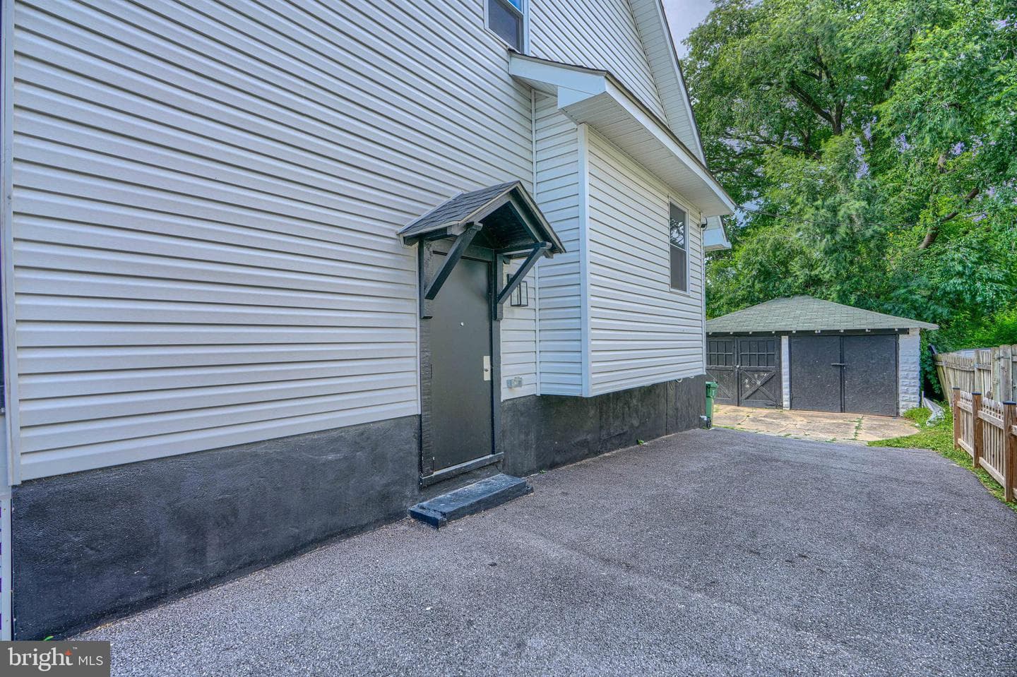 4212 Powell Avenue photo 27