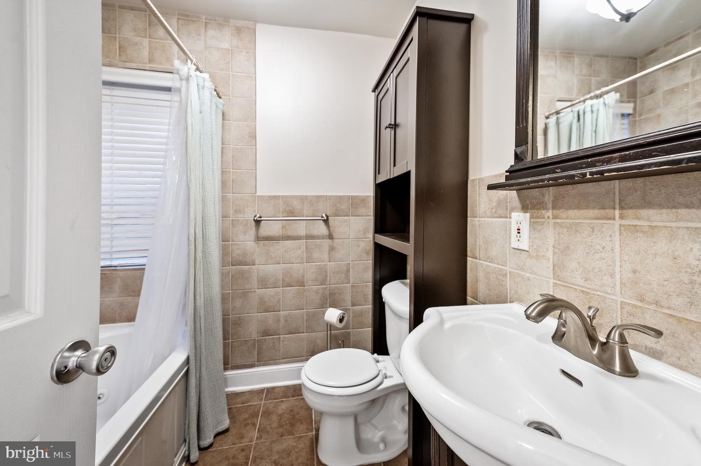 2231 Gough Street photo 19