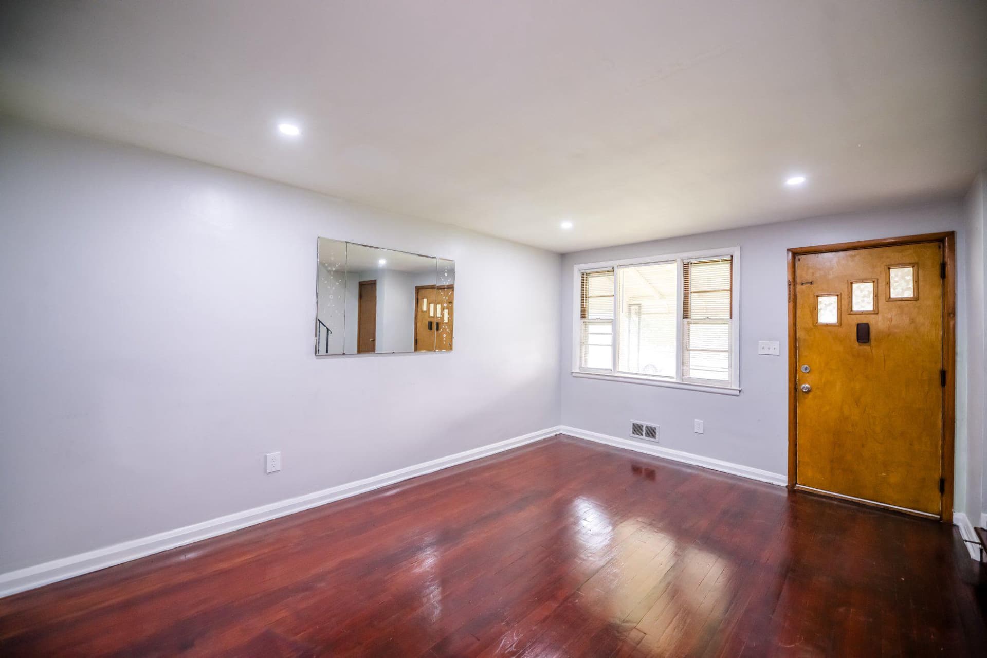 1608 Dundalk Avenue photo 13