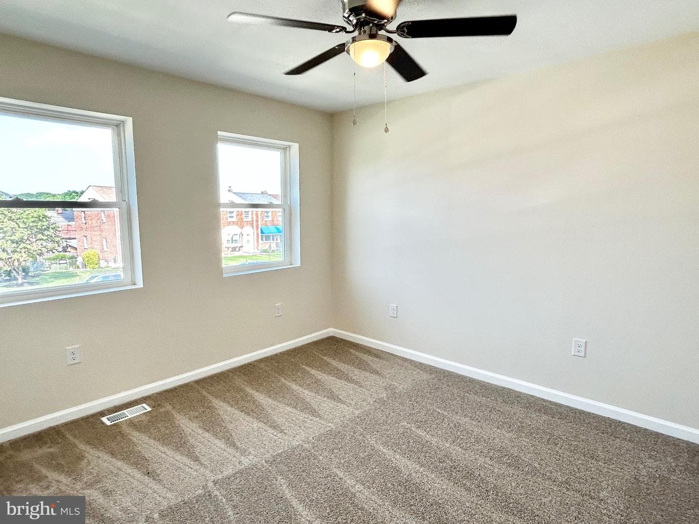 1609 Sherwood Avenue photo 17