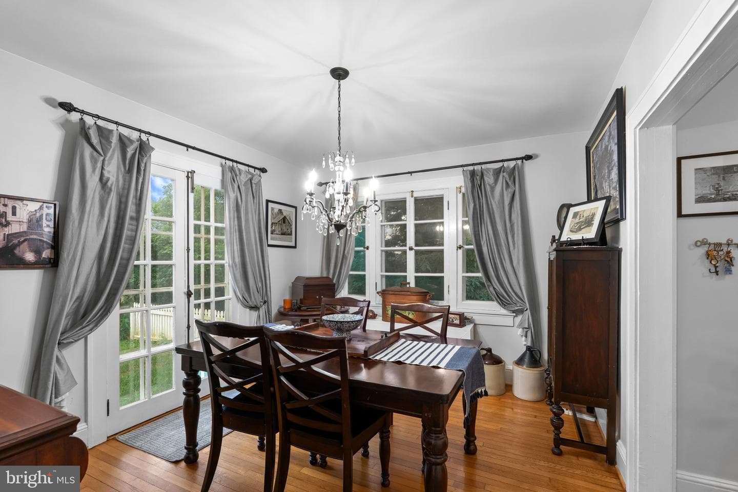 1804 Fairbank Road photo 23