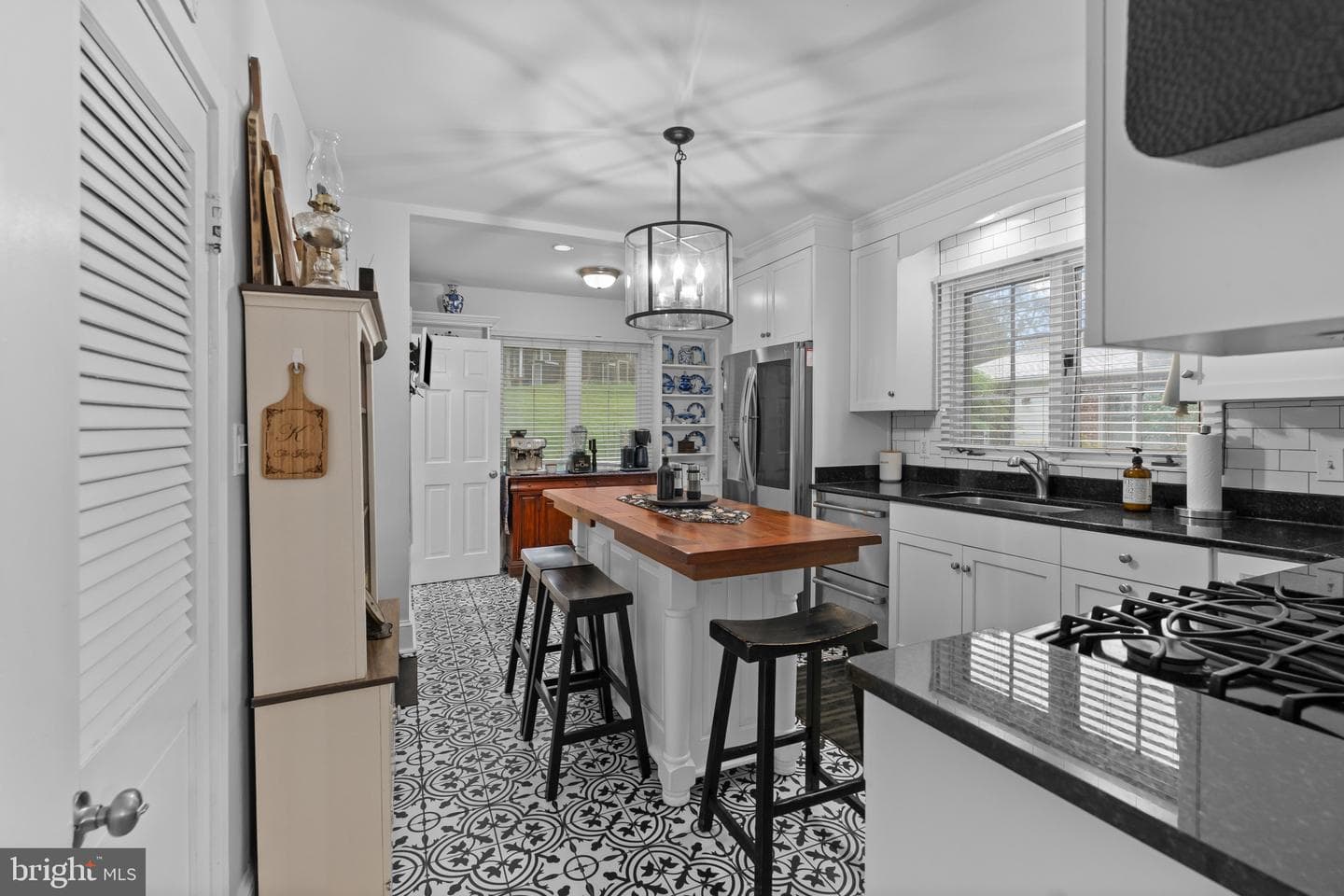 1804 Fairbank Road photo 24