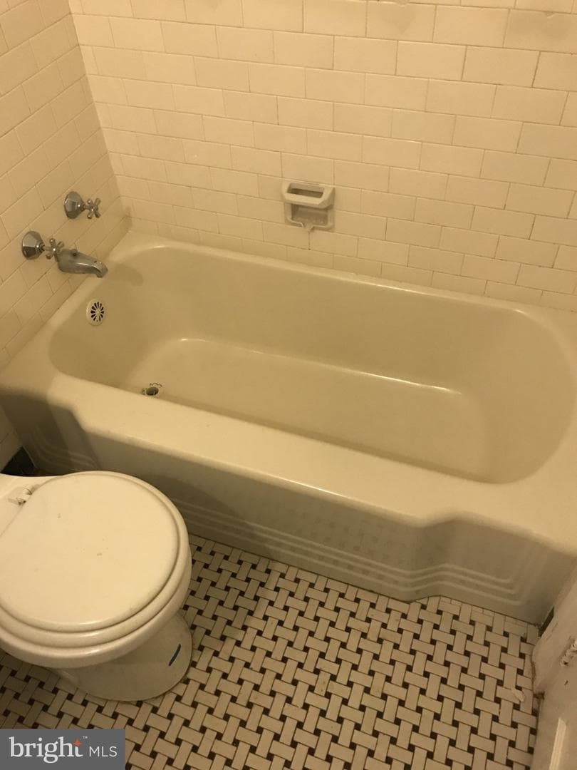 2736 Beryl Avenue photo 9