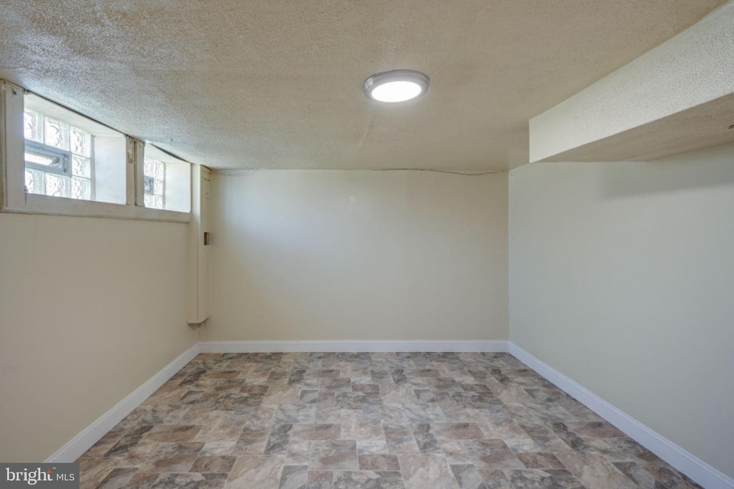 4413 Parkton St photo 10