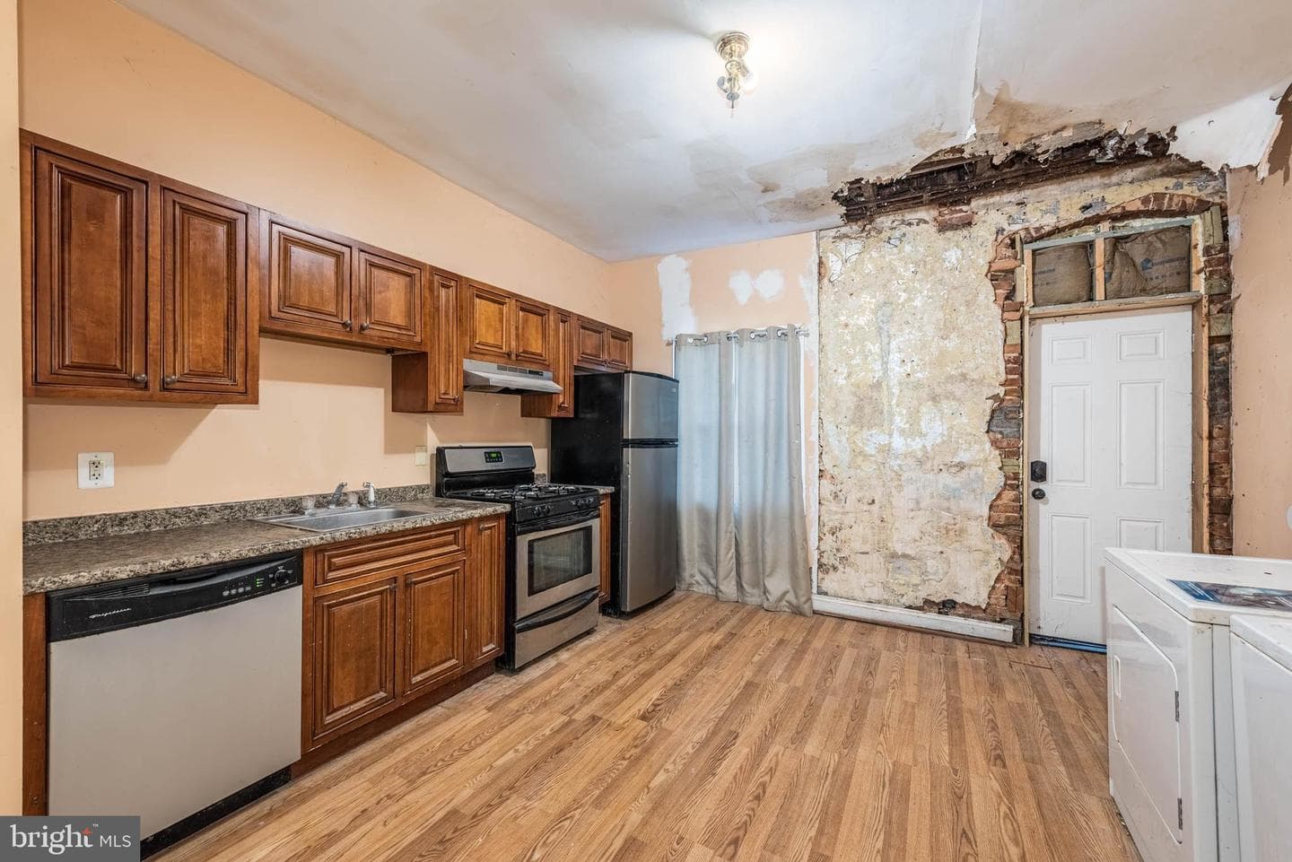 2705 Riggs Avenue photo 9