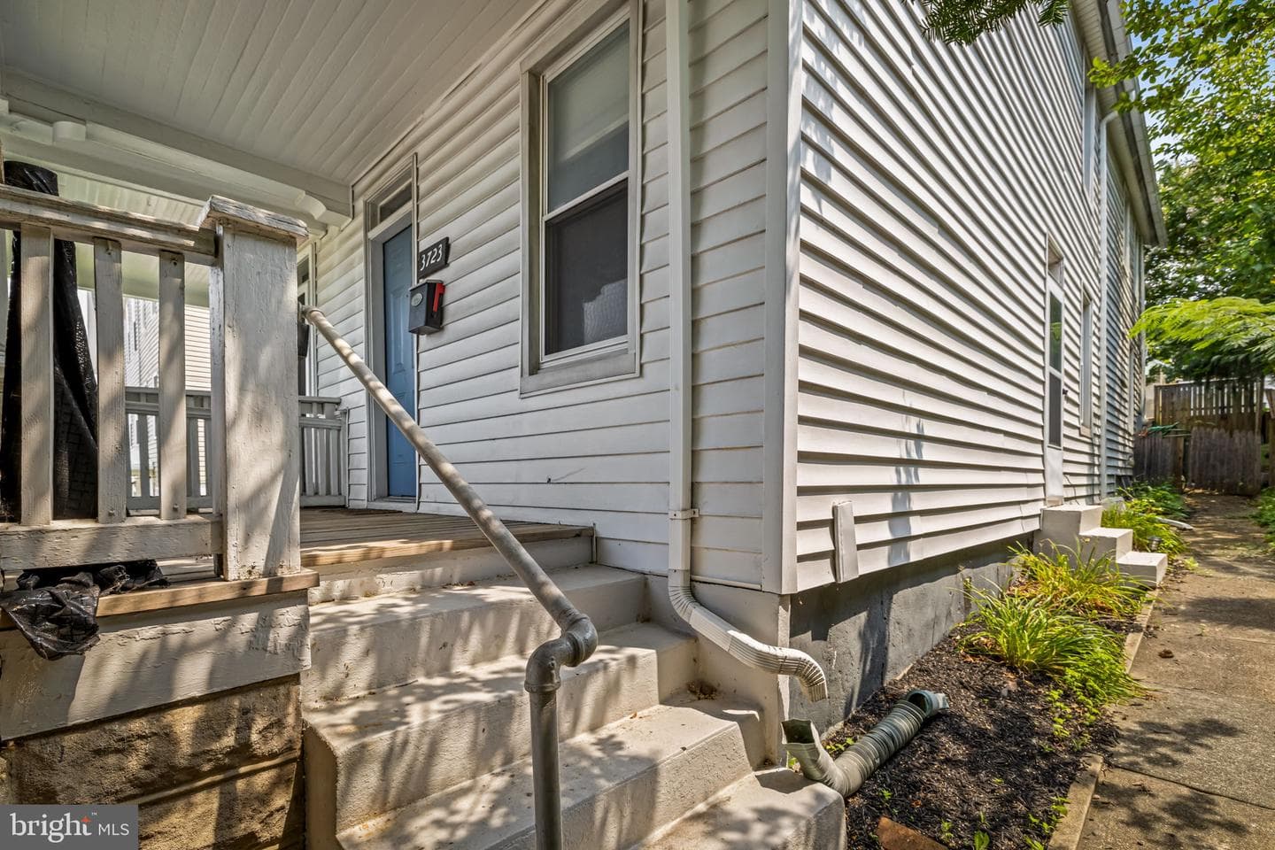 3723 Falls Road photo 4