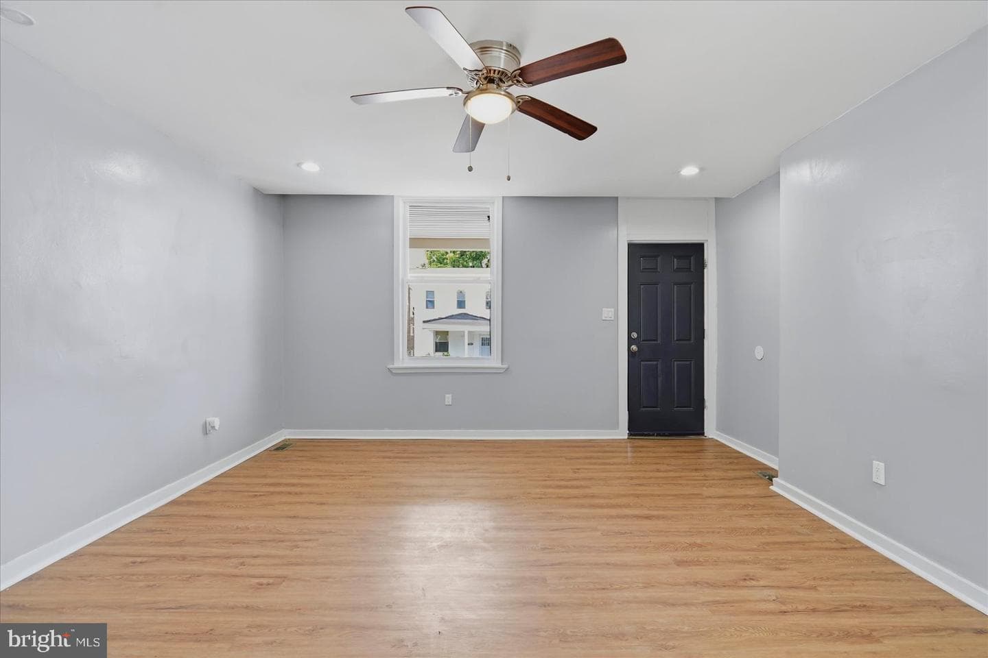 502 Tunbridge Road photo 9