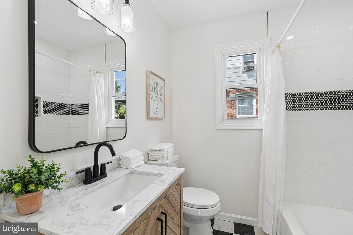 3807 Grenton Avenue photo 15