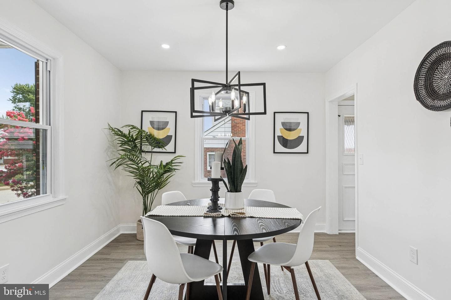 3807 Grenton Avenue photo 9