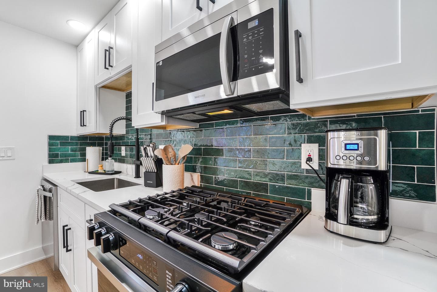 1237 Hull Street photo 9