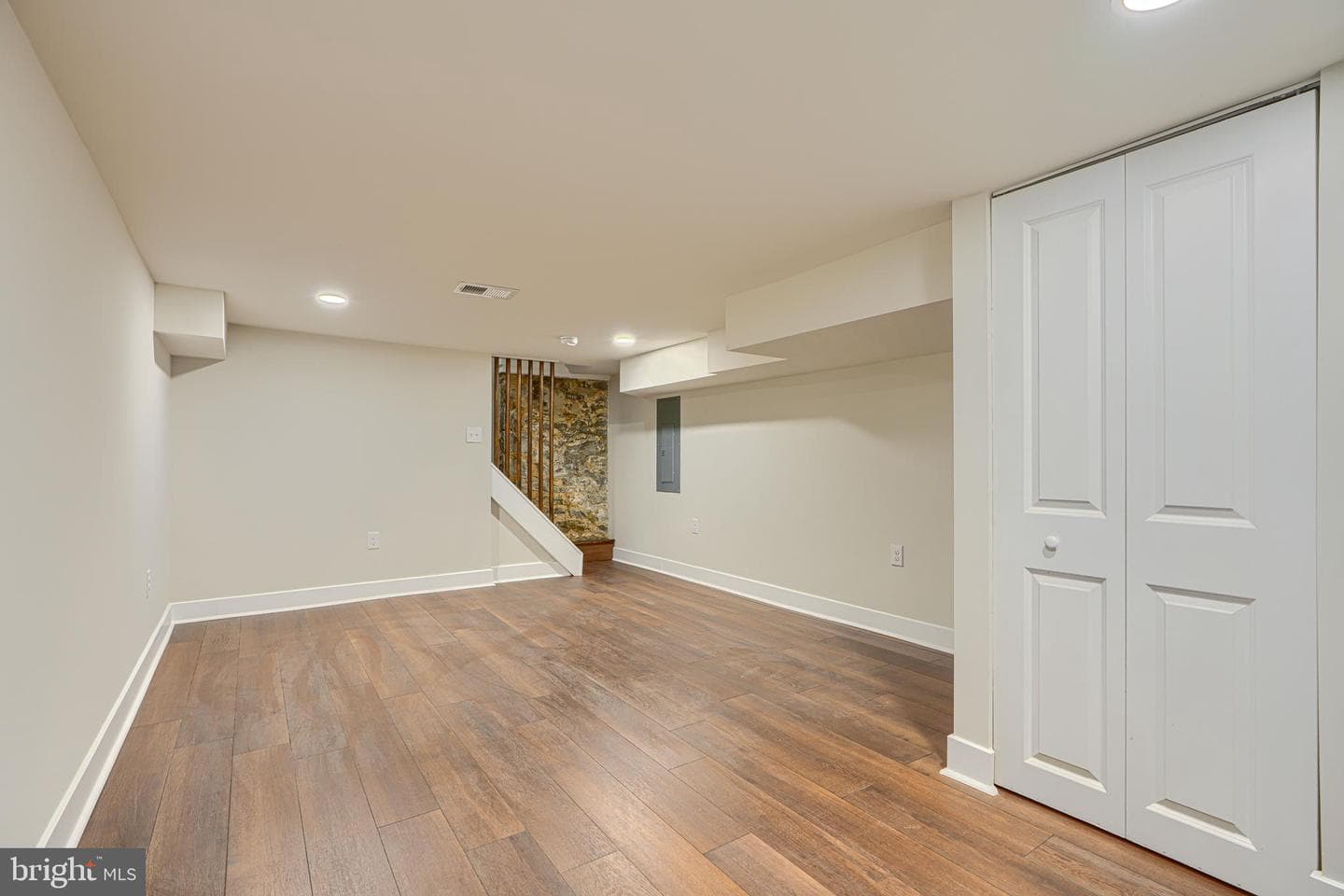 3523 Roland Avenue photo 32