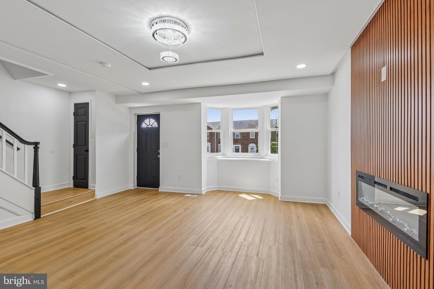 1528 Sheffield Road photo 6
