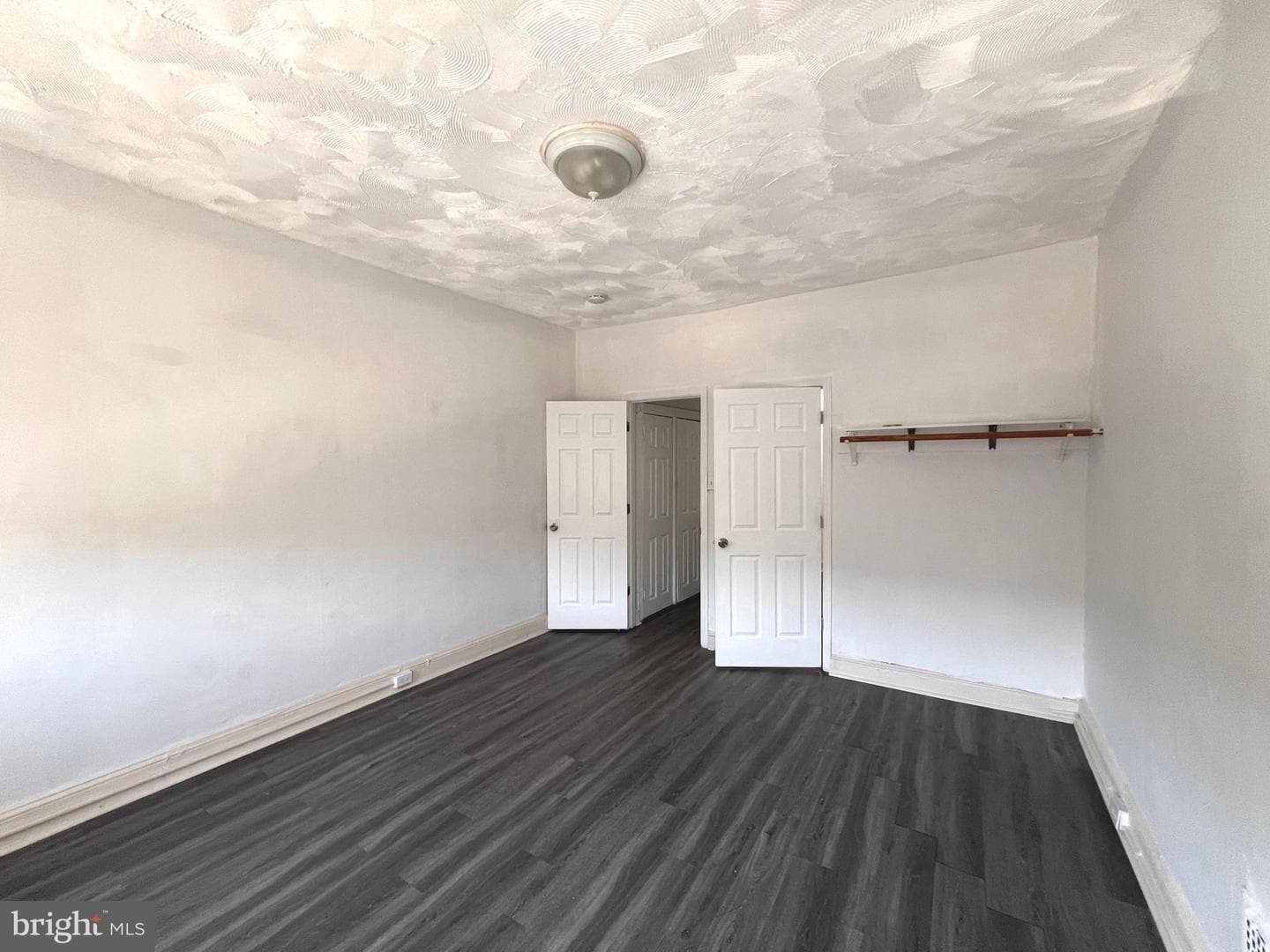 2514 E Madison Street photo 7