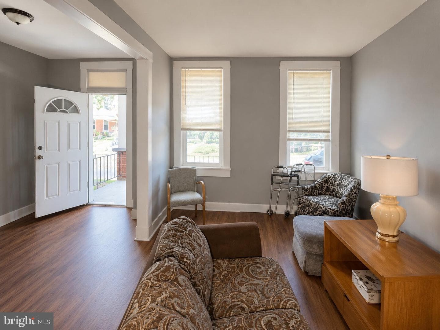 704 N Edgewood Street photo 4