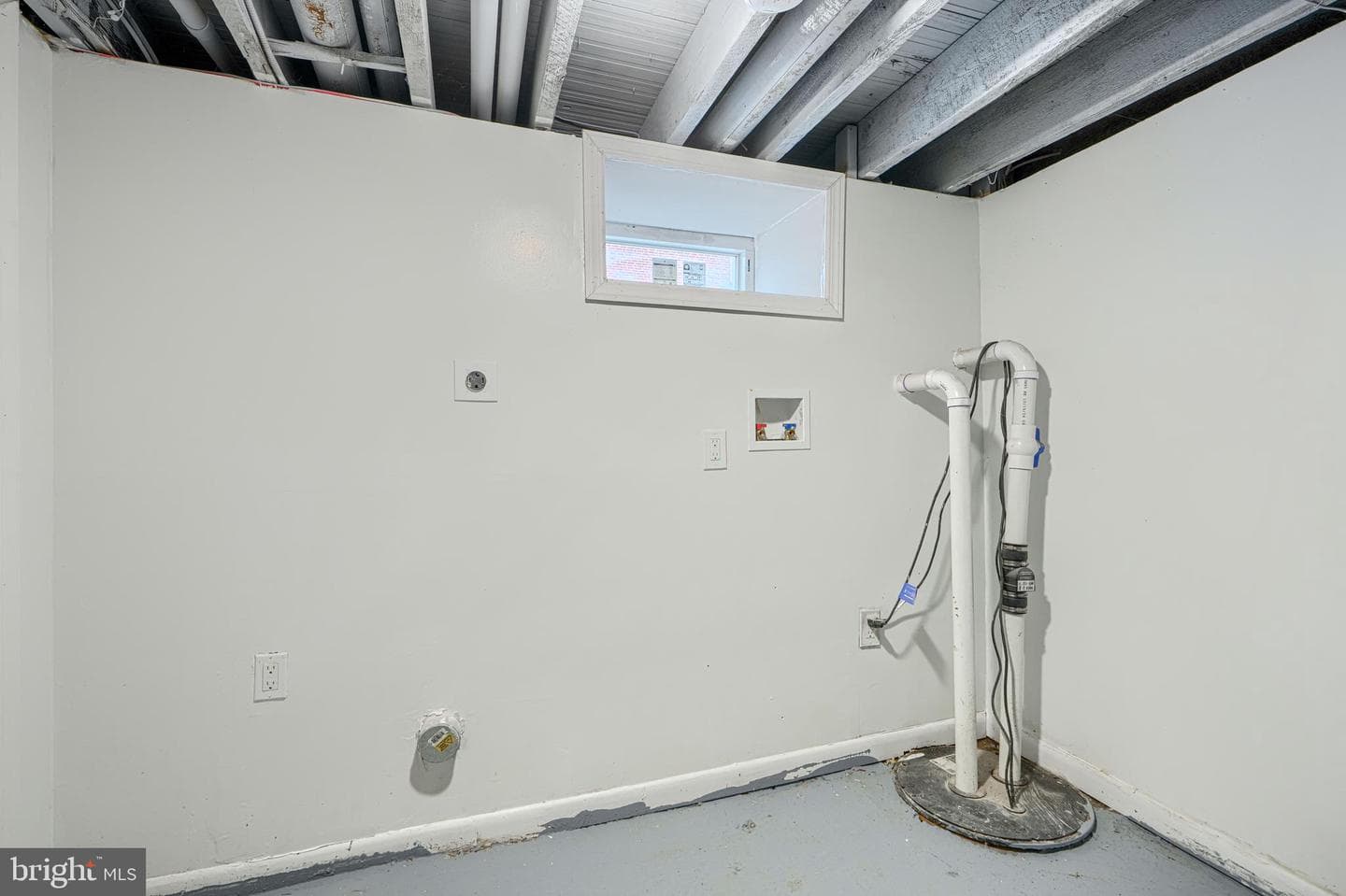 240 N Monastery Avenue photo 37