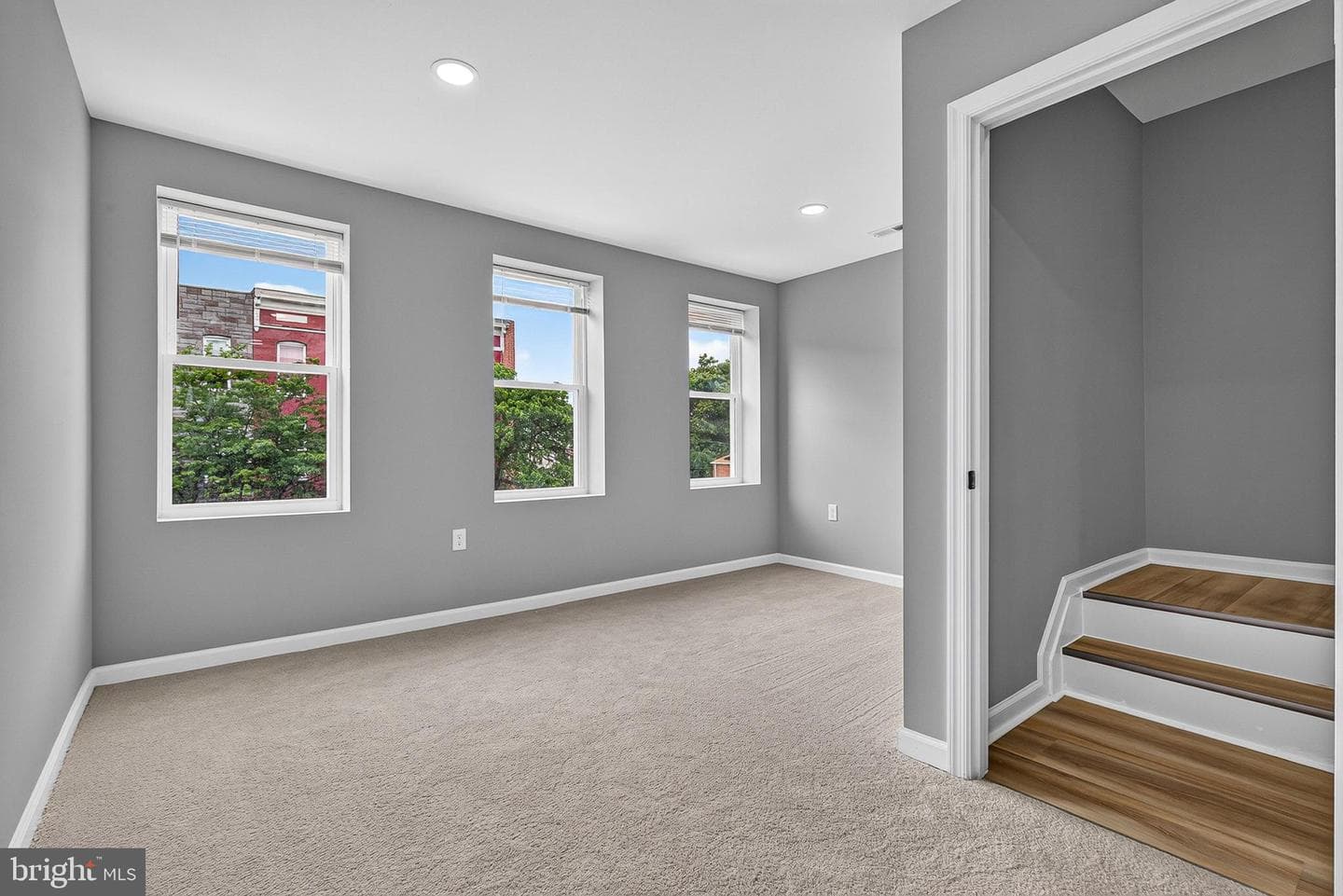 1006 E Preston Street photo 15