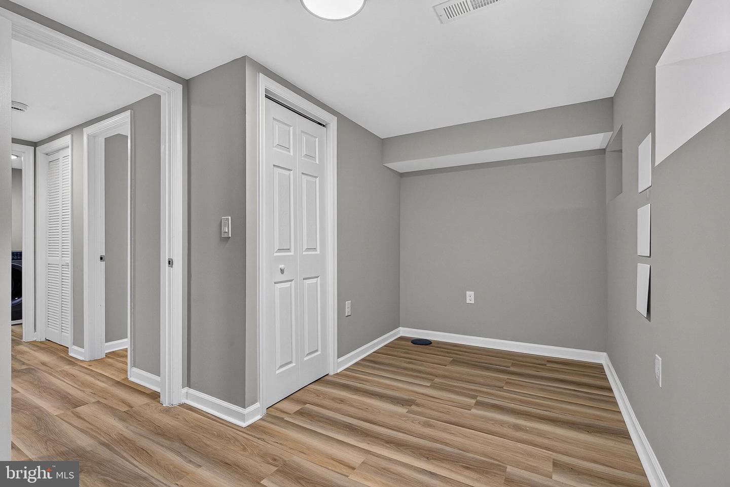 1006 E Preston Street photo 27
