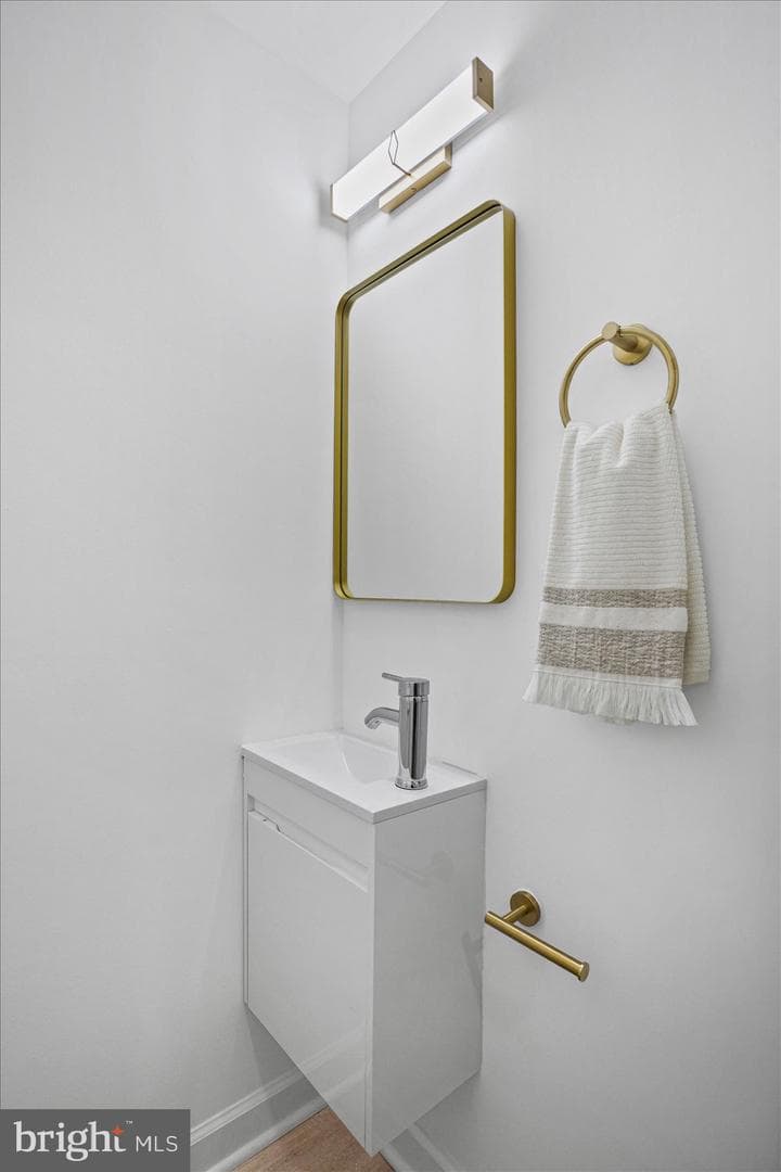21 Monastery Avenue photo 15