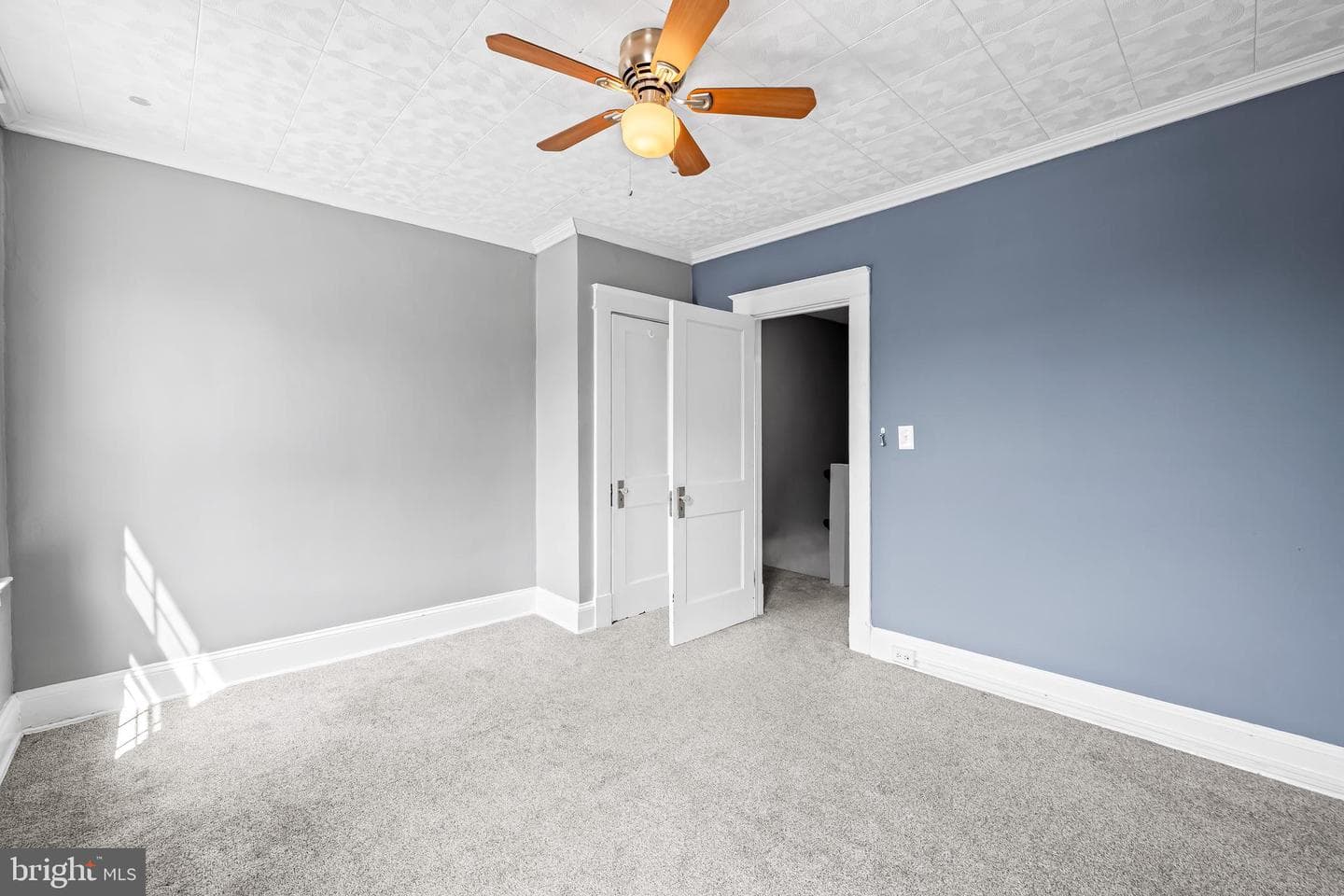 1109 W 40th Street photo 21