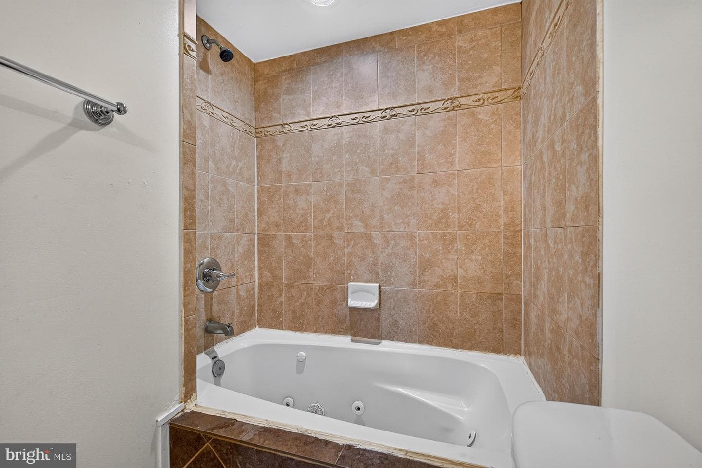 418 N Chester Street photo 21