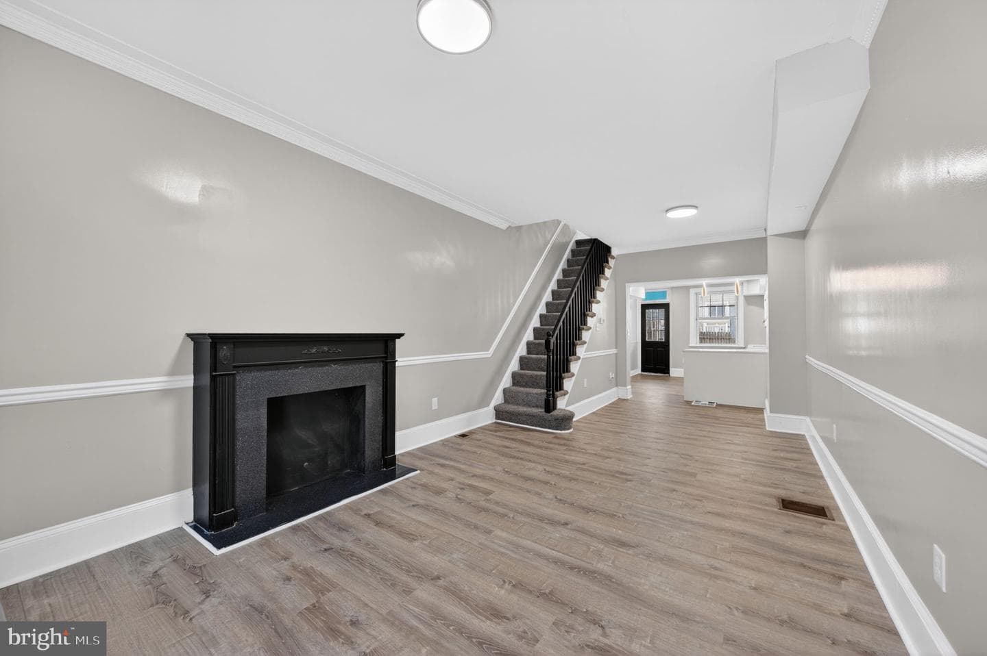 1338 Sargeant Street photo 21
