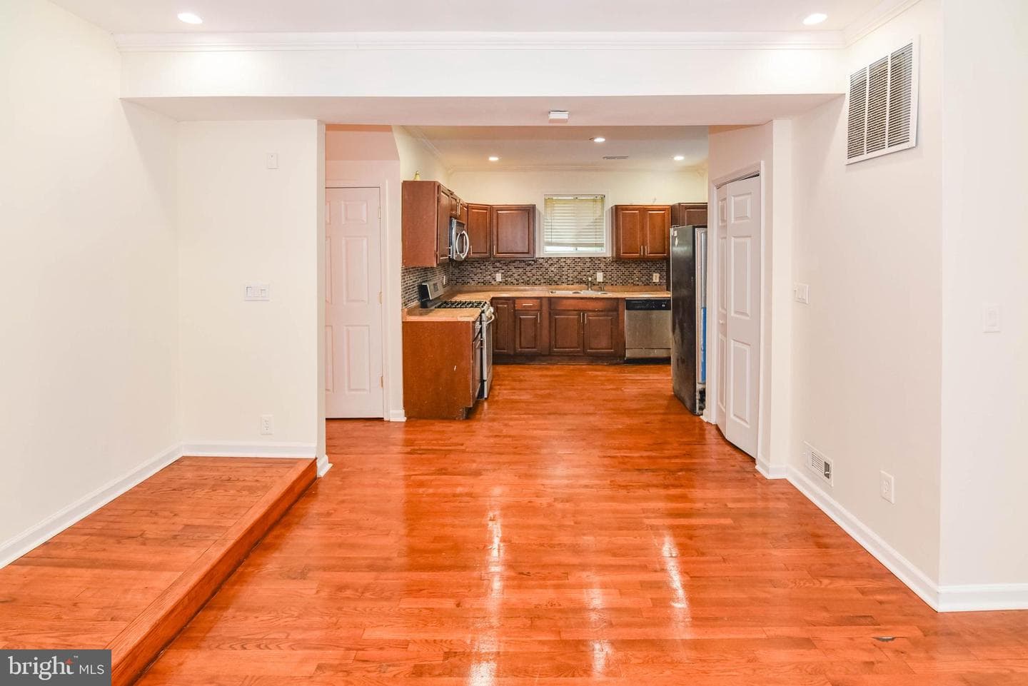 5304 Merceron Avenue photo 6