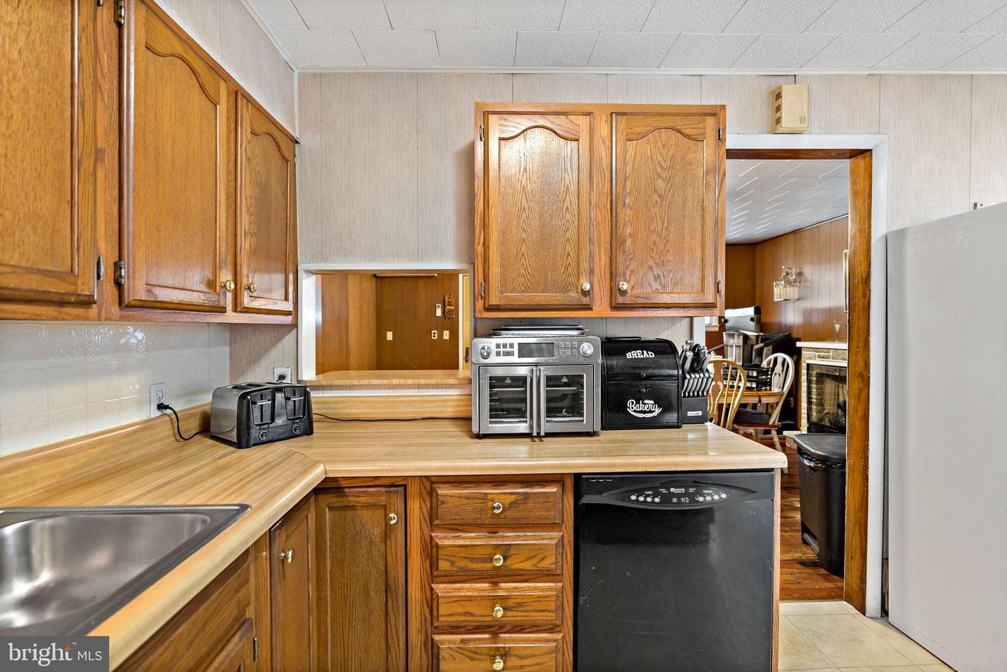 3421 Cornwall photo 21