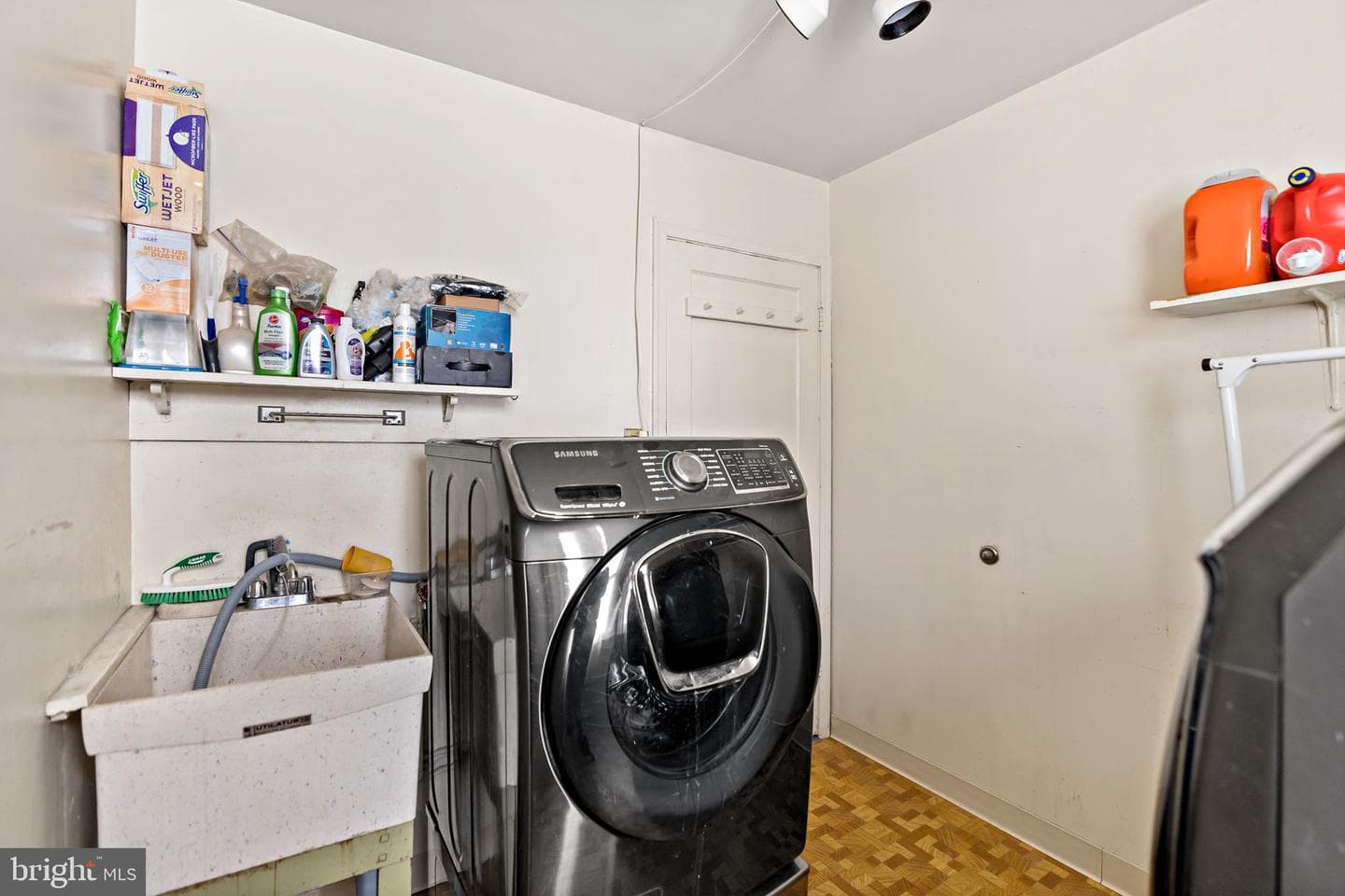 3421 Cornwall photo 36