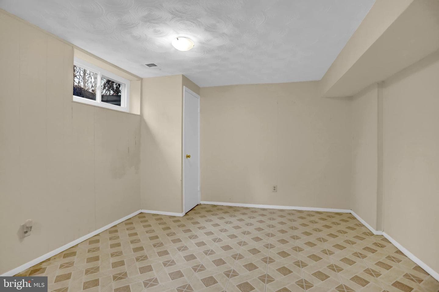 4264 Cayuga Road photo 47