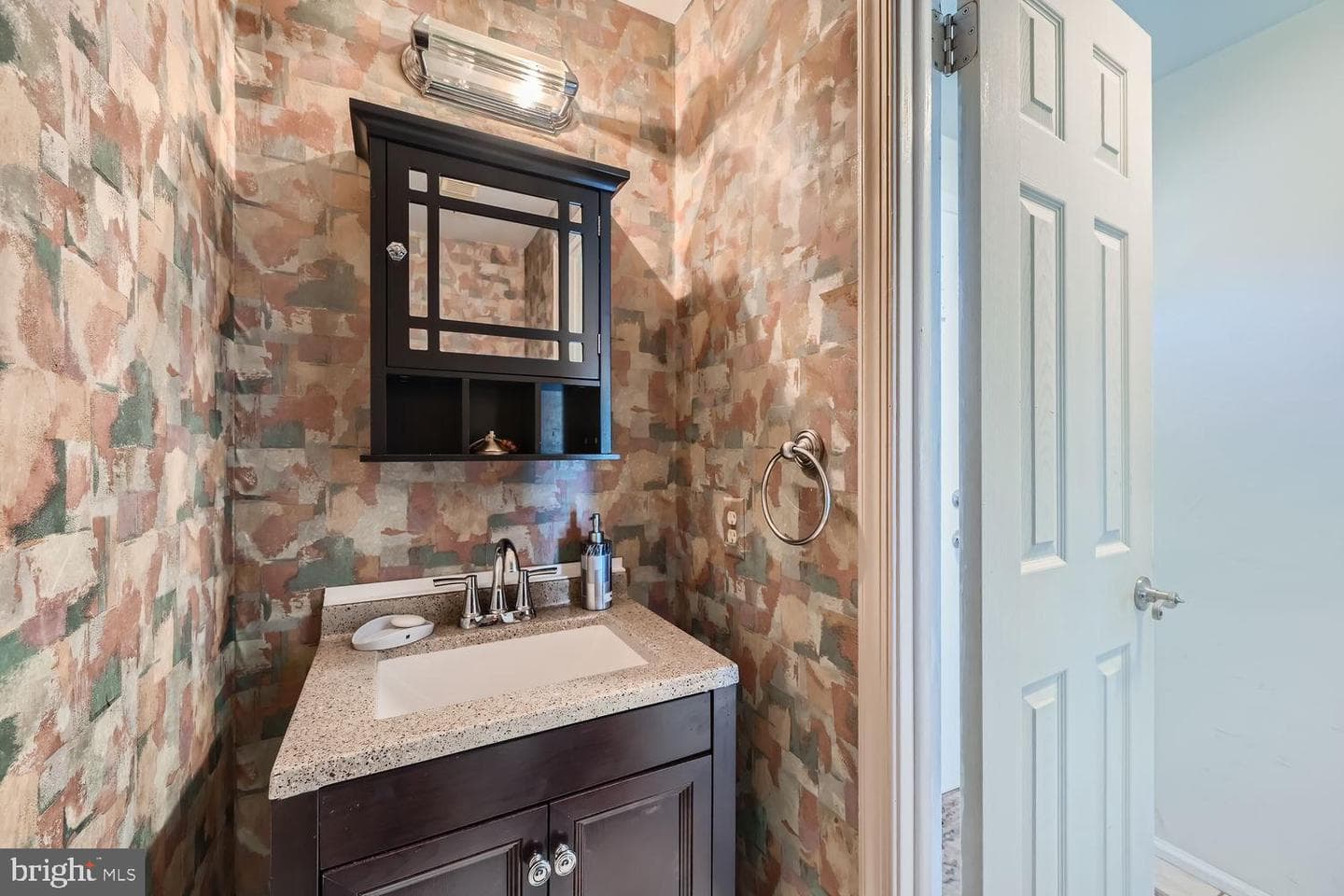 5435 King Arthur Circle photo 16