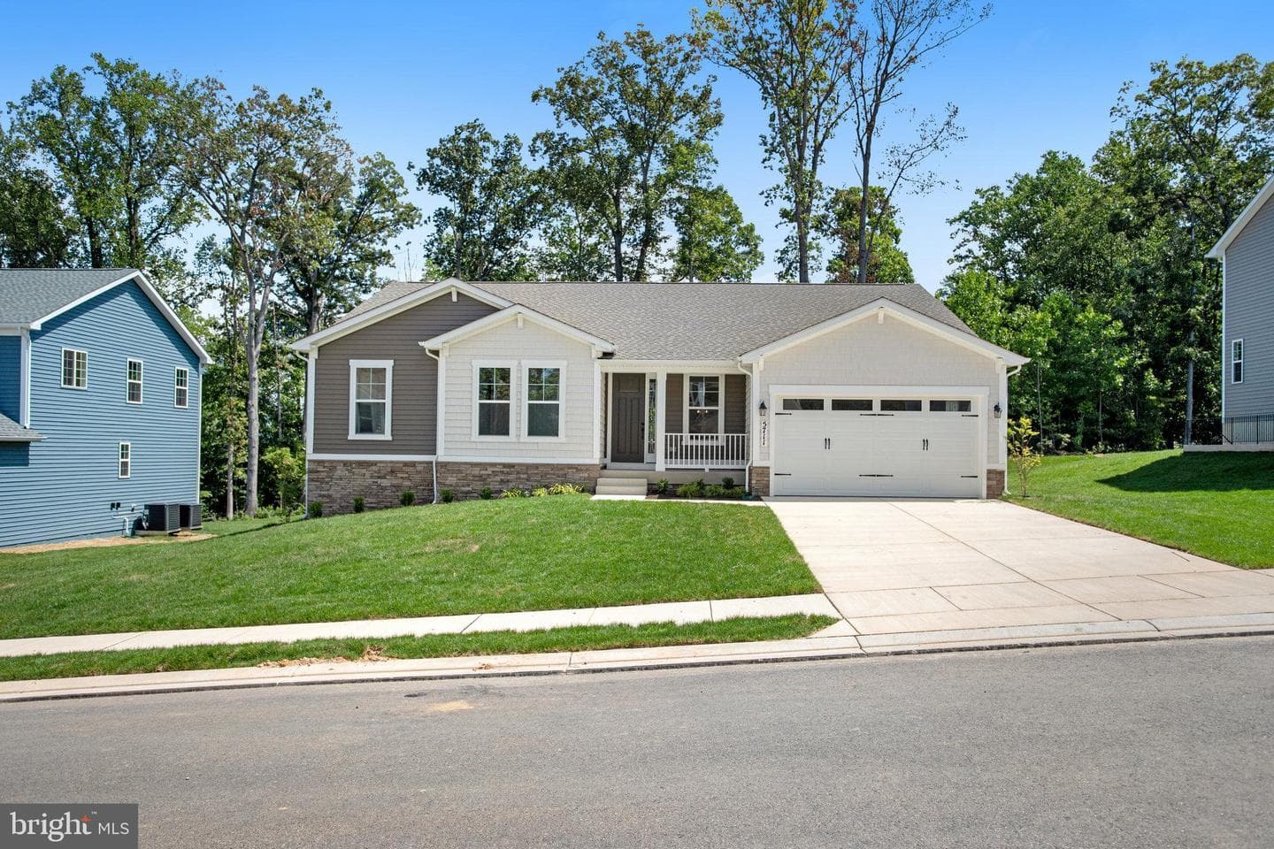 5711 Charlies Way photo 3