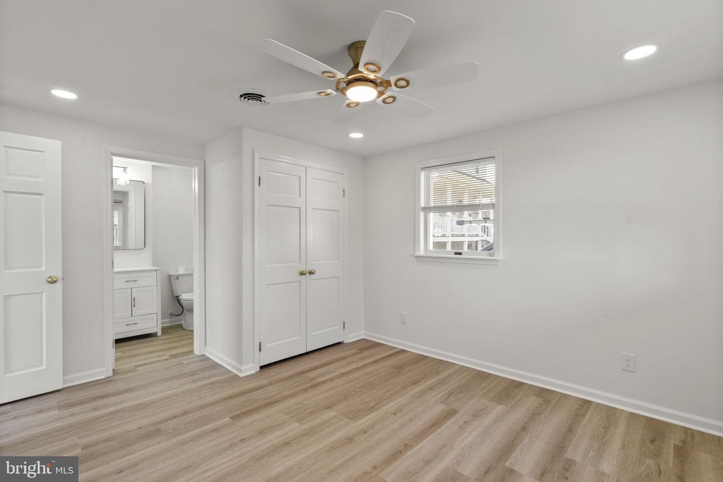 2806 Bay Drive photo 25