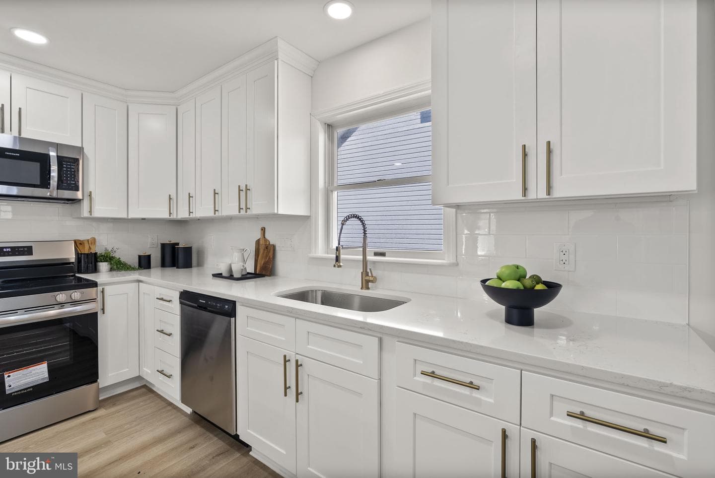 2806 Bay Drive photo 6