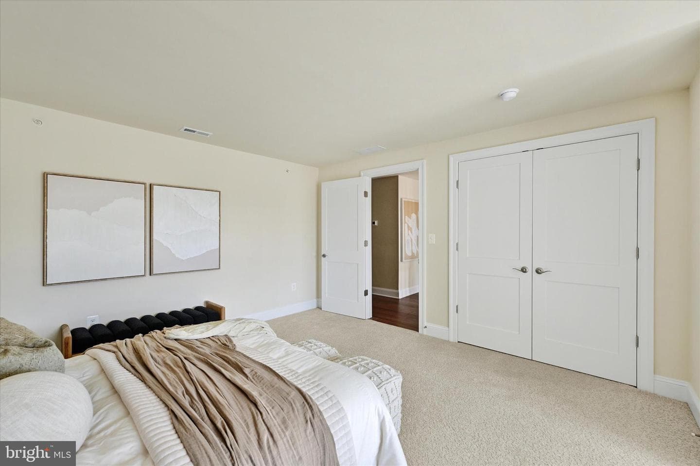 102 Villabrook Way photo 35
