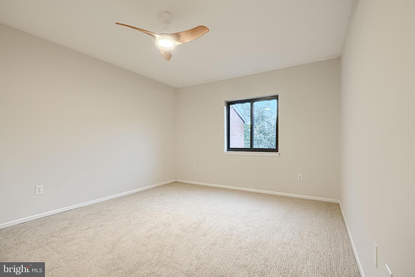 8223 Ruxton Crossing Court photo 31