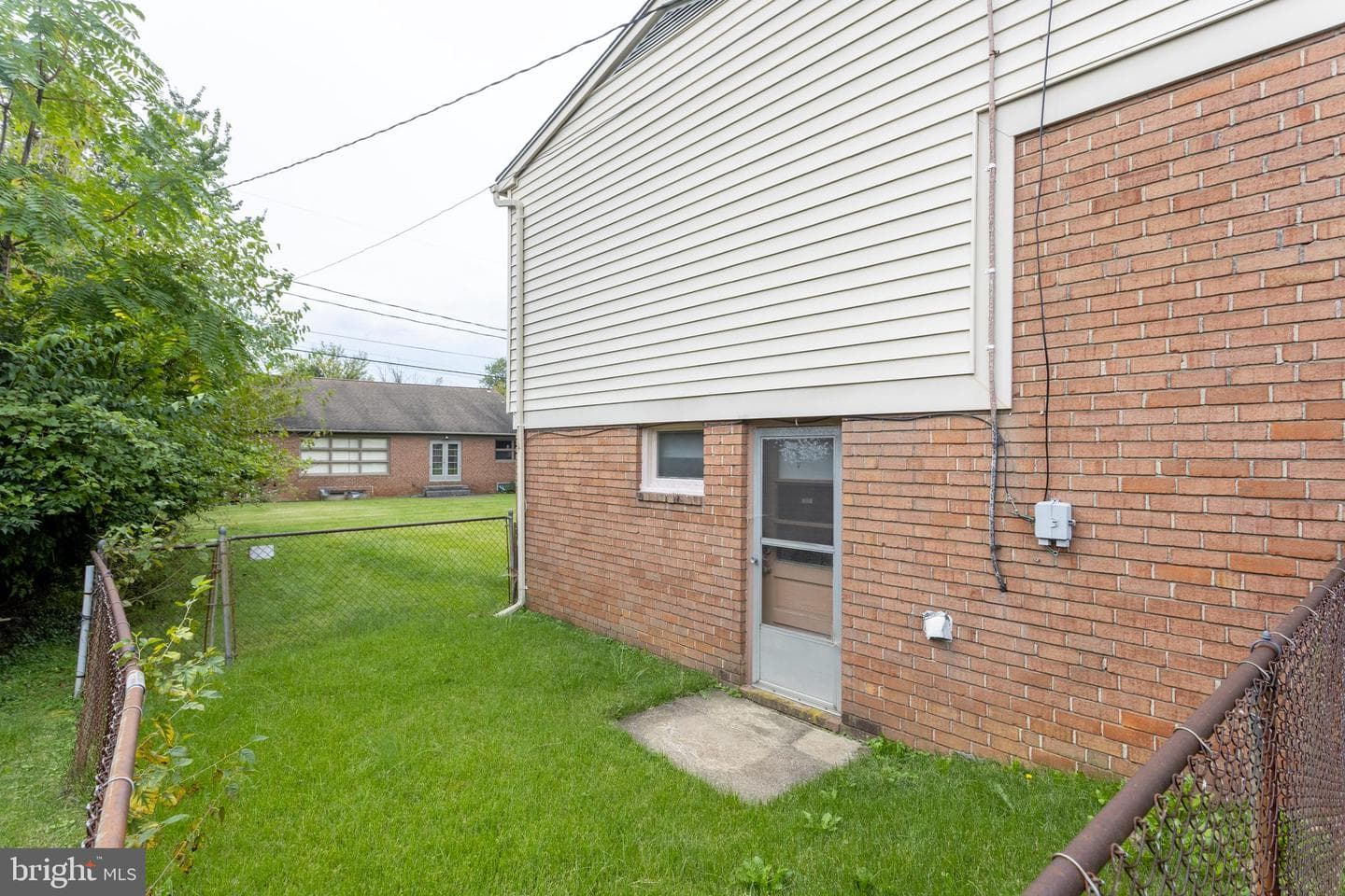 2509 Hal Circle photo 7