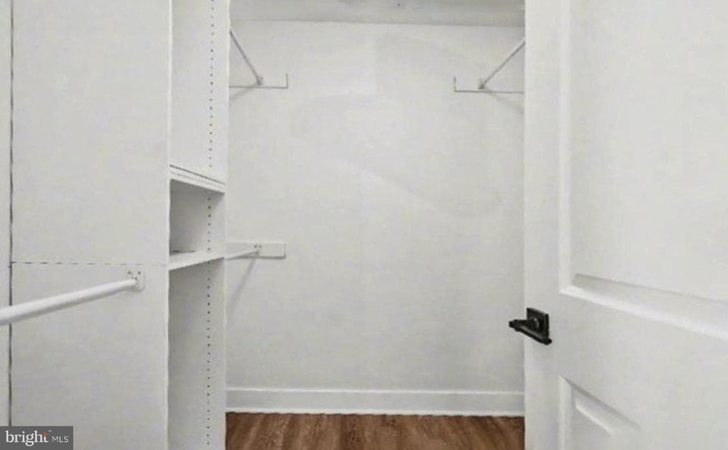 9108 Hinton Avenue photo 39
