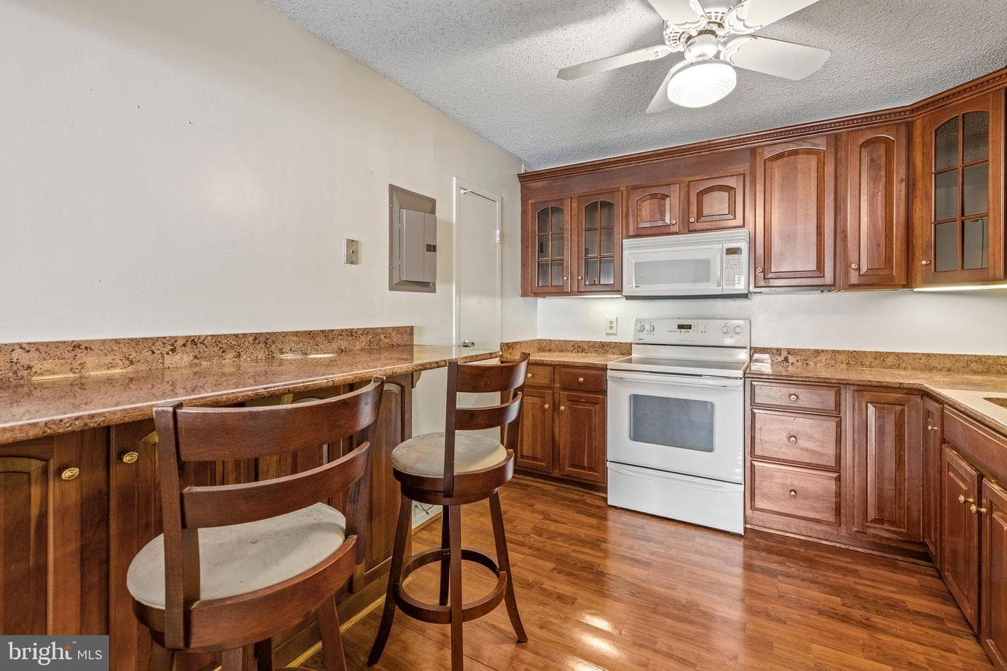205 E Joppa Road #1606 photo 23