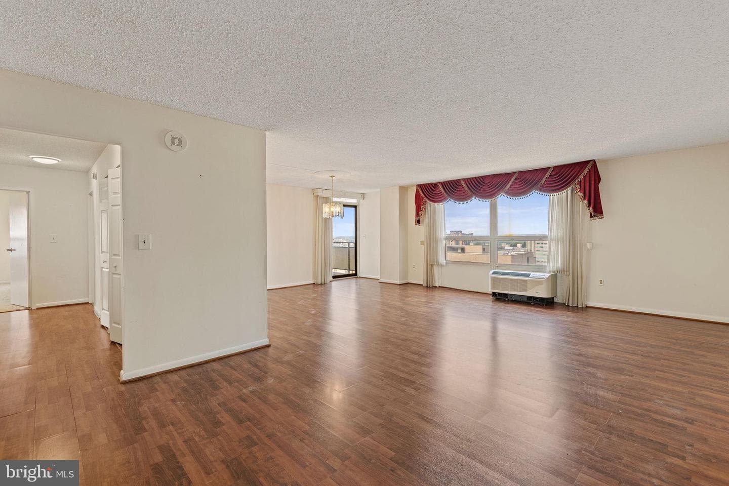 205 E Joppa Road #1606 photo 5