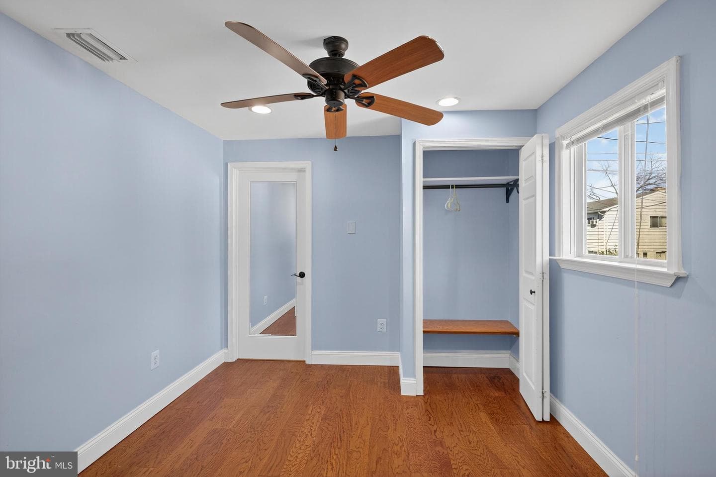 910 Prestwood Road photo 21