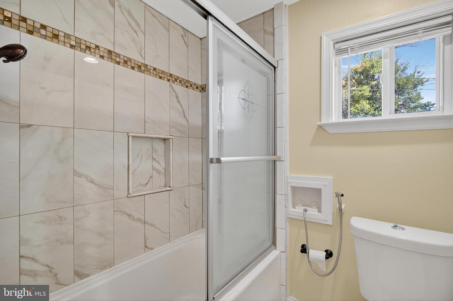 910 Prestwood Road photo 24